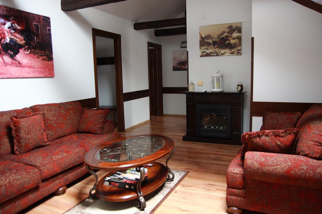 Hotel Galany Radauti Ngoại thất bức ảnh